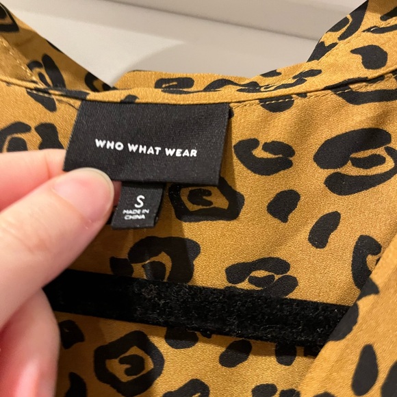 Animal print button up top - Picture 2 of 3